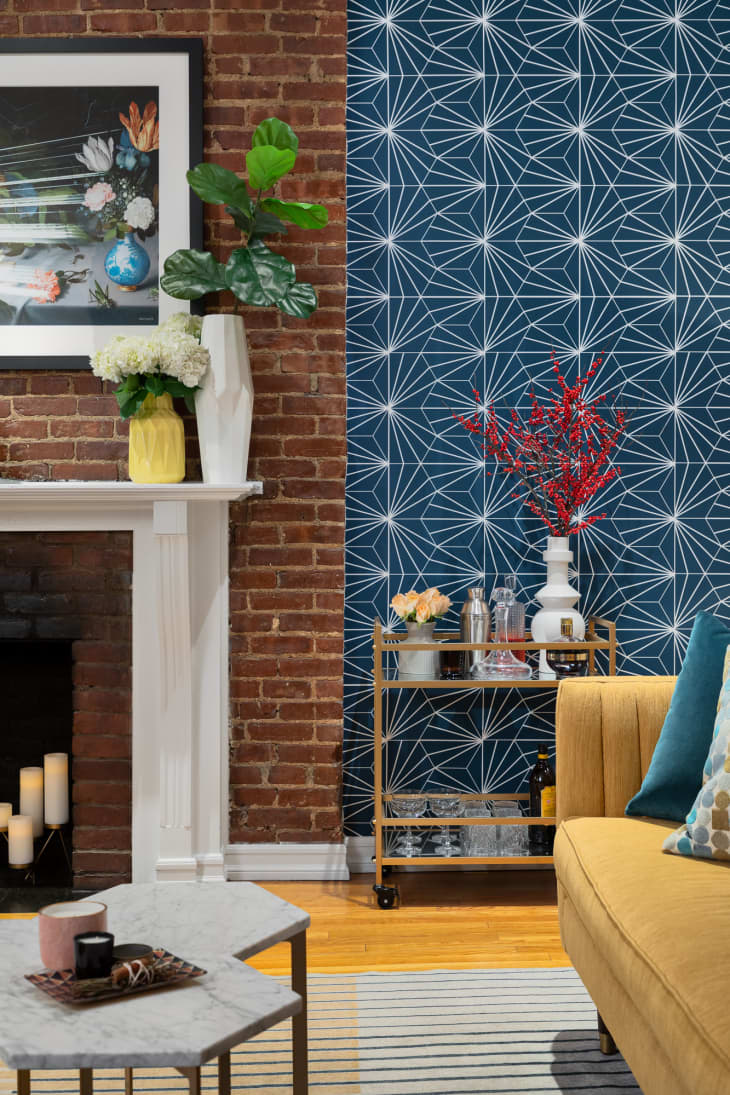 NYC Brownstone With RenterFriendly Removable Wallpaper Apartment Therapy